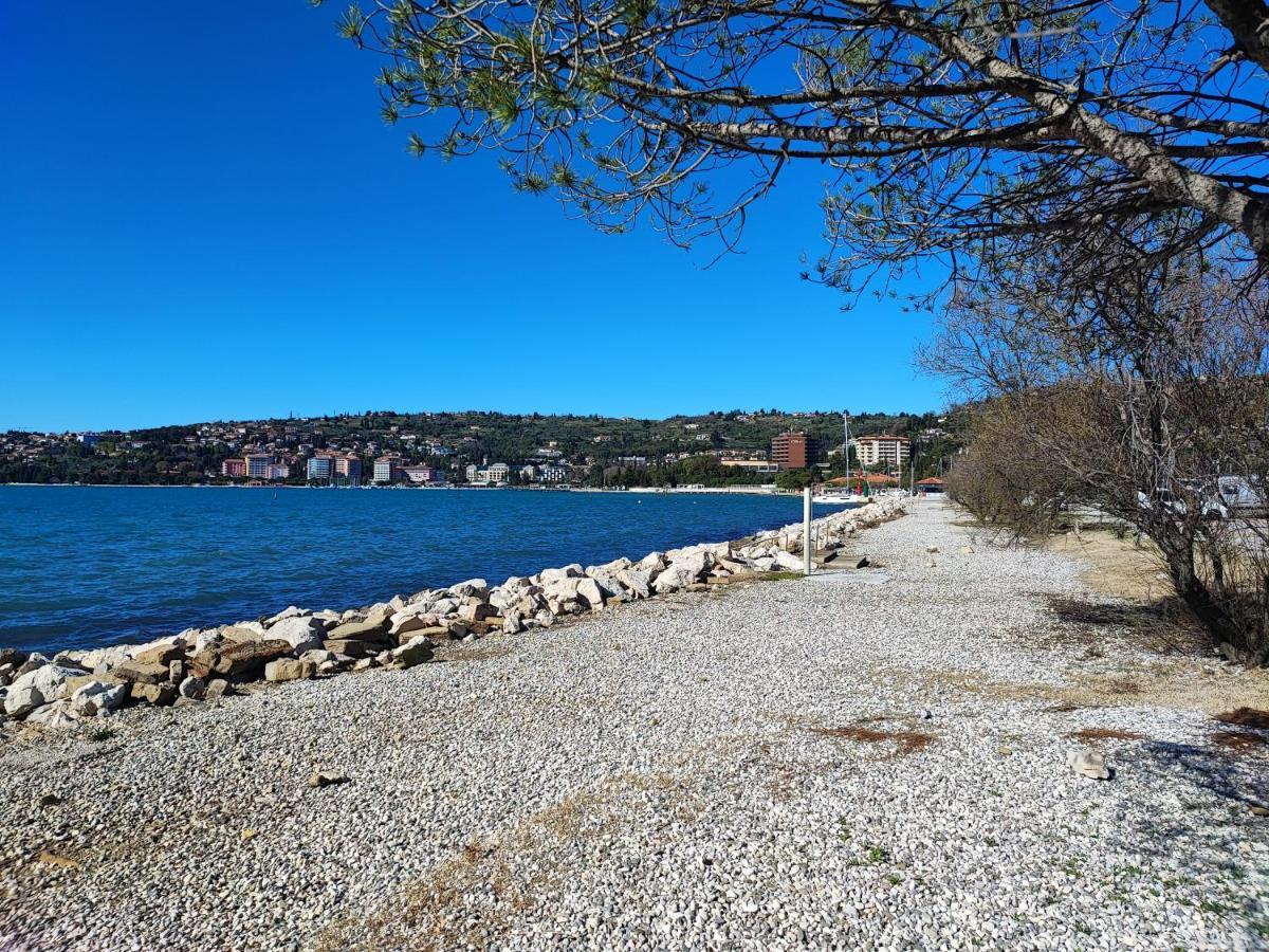 Sea Lux Floating House Ajda Portorose Vila Exterior foto