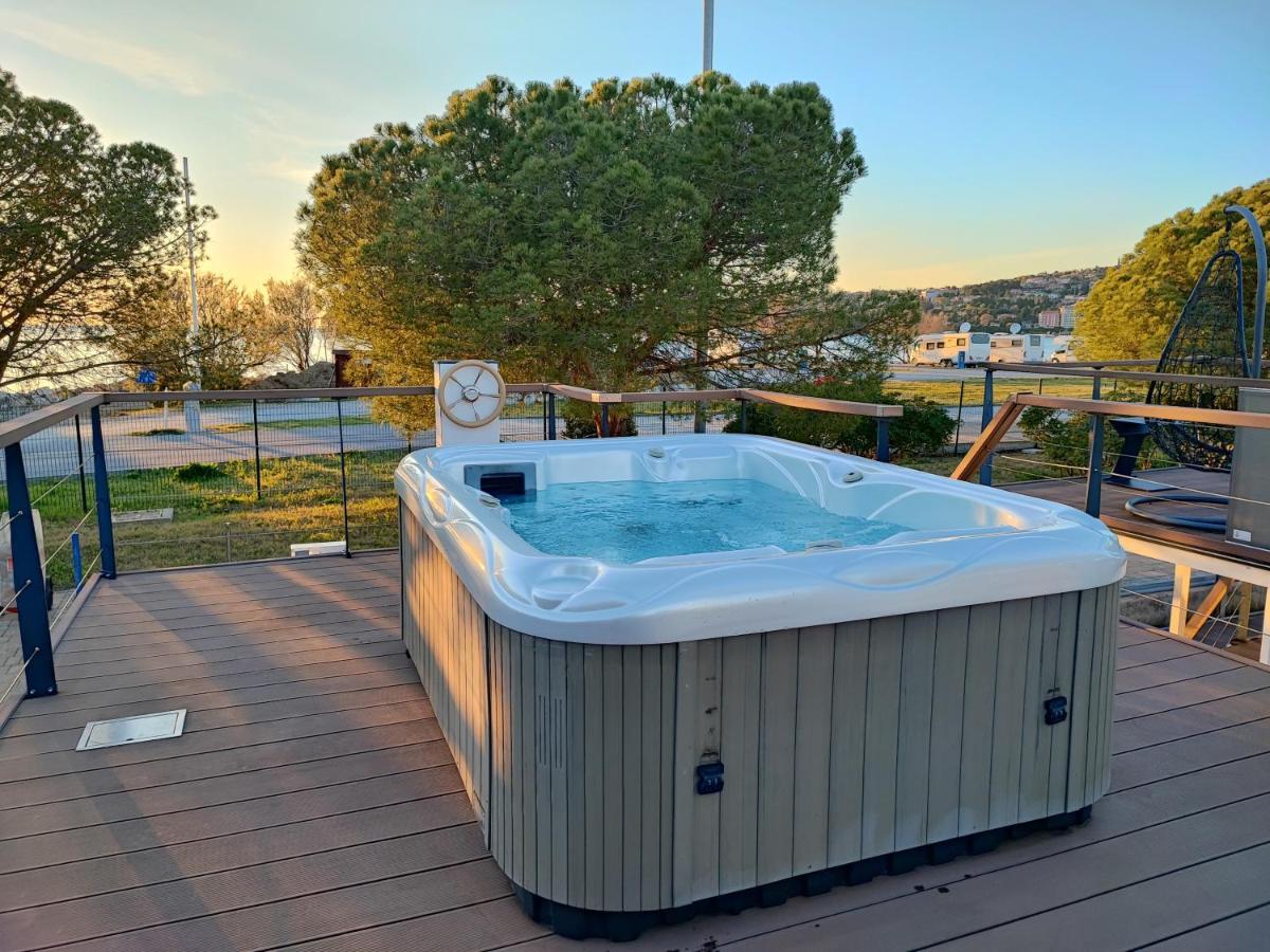 Sea Lux Floating House Ajda Portorose Vila Exterior foto
